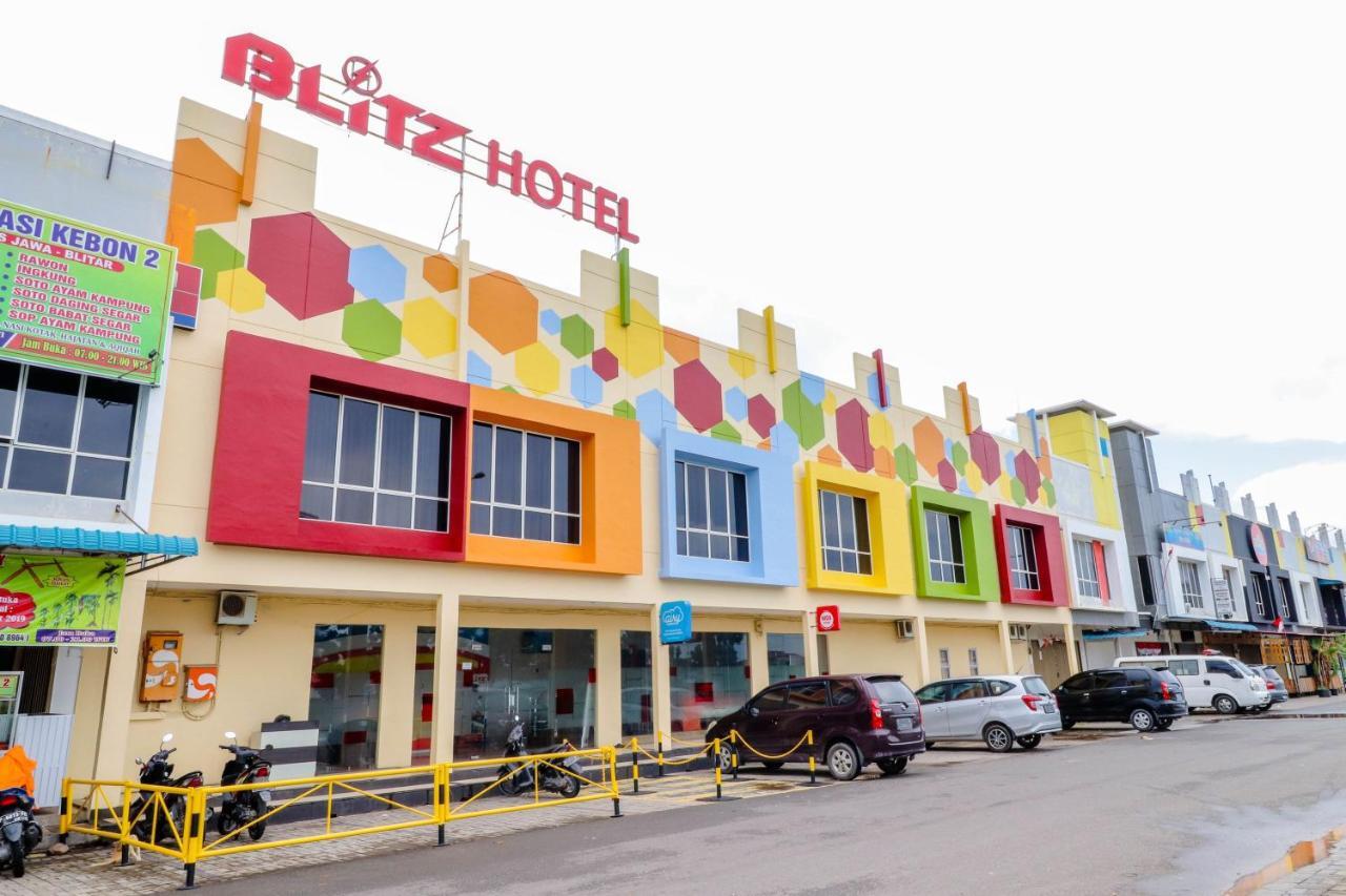 Blitz Hotel Batam Near Sultan Mahmud Ri'Ayat Shah سيكوبانغْ المظهر الخارجي الصورة