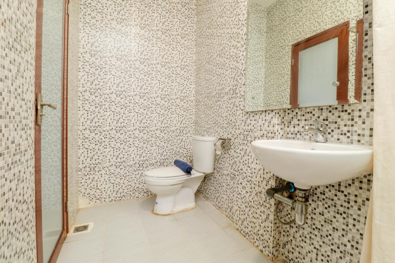 Blitz Hotel Batam Near Sultan Mahmud Ri'Ayat Shah سيكوبانغْ المظهر الخارجي الصورة
